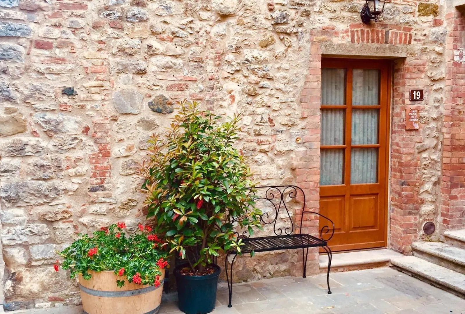La Casa Di Elvira Villa San Gusme Italy